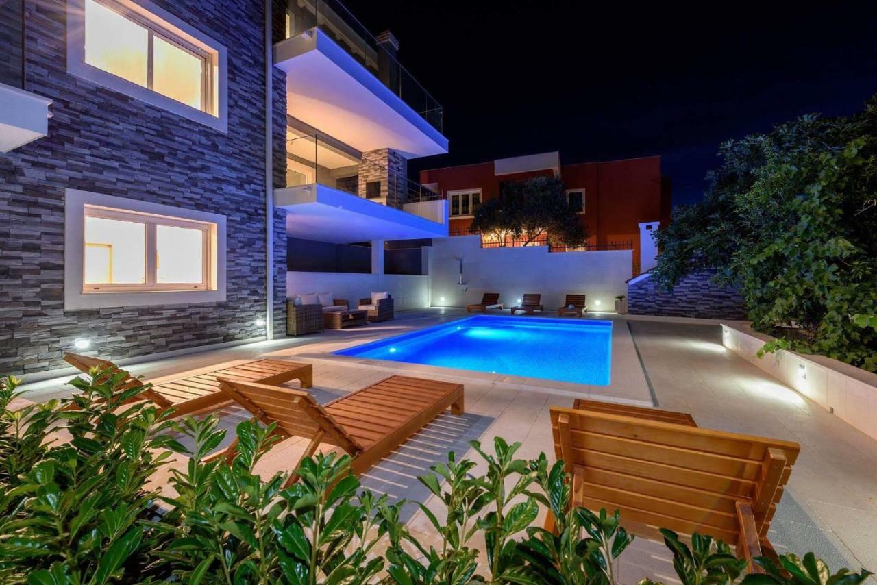 Luxury Villa Residence Zupanovic Трогир Екстериор снимка